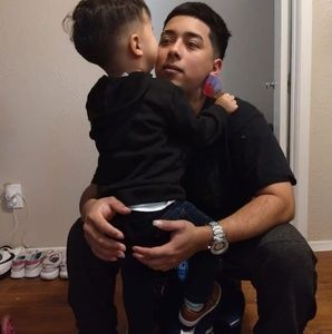 Meet your Posher, Pineda